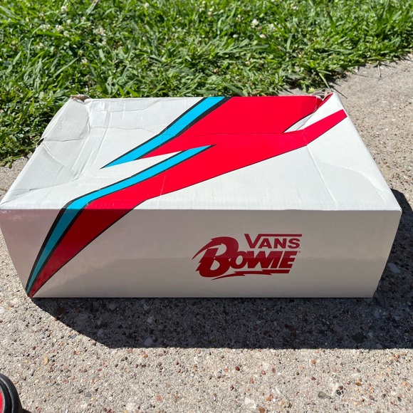 Vans x David Bowie Ziggy Stardust Sk8-Hi Platform 2s - Picture 5 of 6